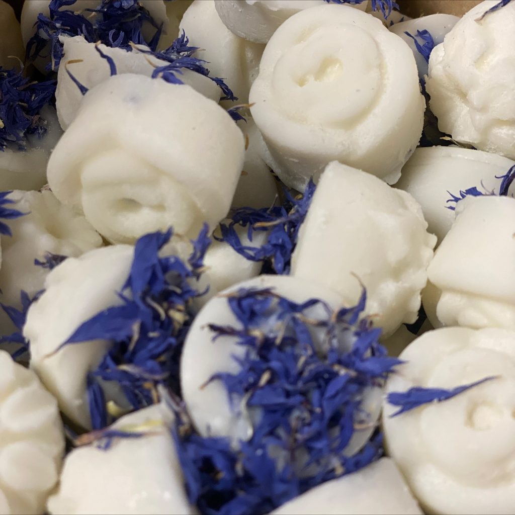 Instagram post from thegoodhomegifts. This post is in position 1.